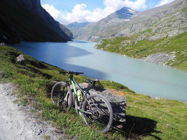 11 Lago Mauvoisin