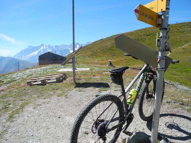 20 Cabane Col de Mille