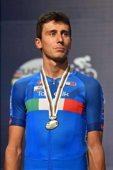 Adriano Malori sul podio (foto cyclingnews)