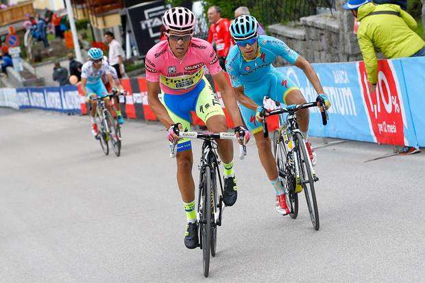 Alberto Contador e Mikel Landa, la maglia rosa e il vincitore di tappa all'Aprica (foto FB Tinkoff)