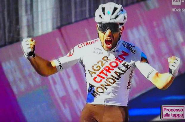 Andrea Vendrame vincitore tappa Bagno di Romagna al Giro d'Italia