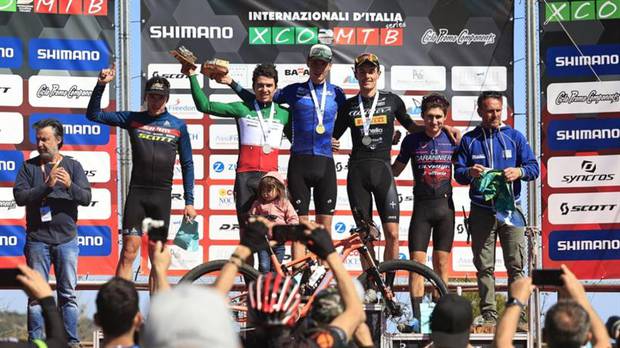 Capoliveri Legend XCO podio maschile (foto federciclismo)