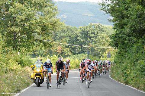 Ciclisti al Tour dell'Umbria (foto Play Full)