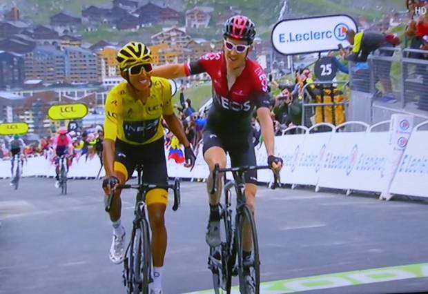 Egan Bernal maglia Gialla a Val Thorens (2)