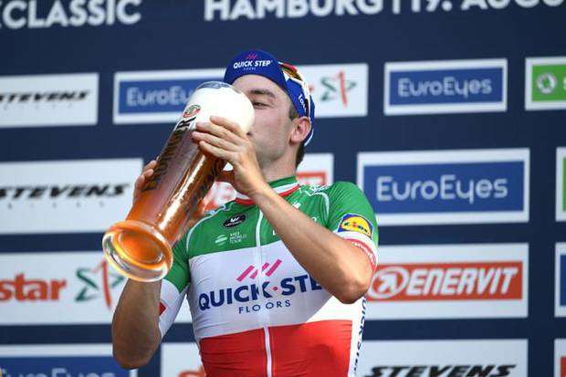 Elia Viviani vince EuroEyes Cyclassics di Amburgo (foto cyclingnews) (2)