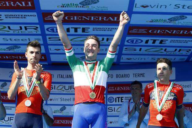 Elia Viviani vince il Campionato Italiano a Darfo Boario Terme (foto bettini cyclingnews) (1)