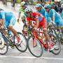 Fabio Aru scortato dall'Astana vince la Vuelta Spagna 2015 (foto bettini/cyclingnews)