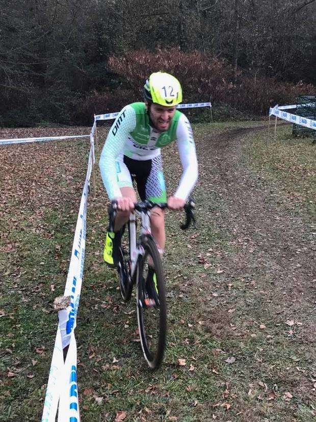 Flavio Longhi vincitore del Trofeo Ciclocross di Borgosesia (foto fb Perfetto)