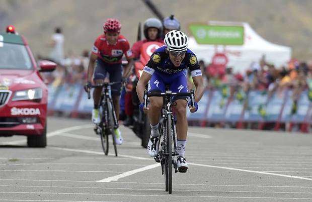 Gianluca Brambilla stacca Nairo Quintana e va a vincere tappa 15 della Vuelta Spagna (foto cyclingnews)