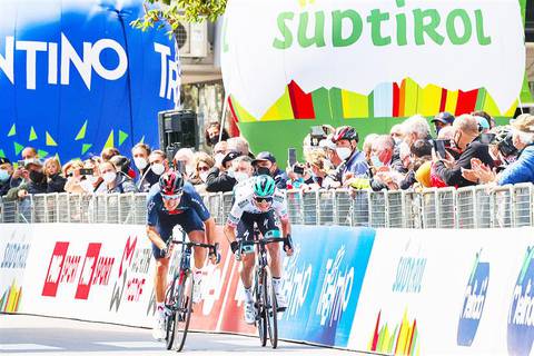 Gianni Moscon vincitore a Naturno tappa 3 del Tour of the Alps (foto federciclismo)