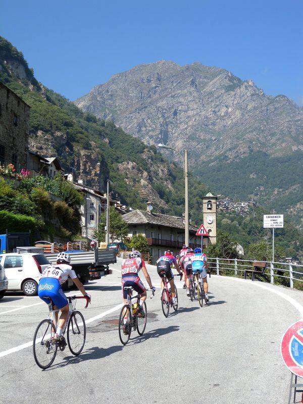 Giro_Valle_d'Aosta a Perloz (foto edizione 2010).jpg