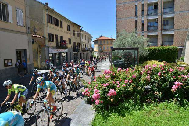 Giro Valle d'Aosta passaggio Caluso (foto Punto Vista Caluso) (13)