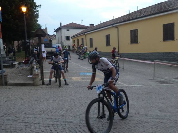 Giro del Castello Montaldo Scarampi (26)