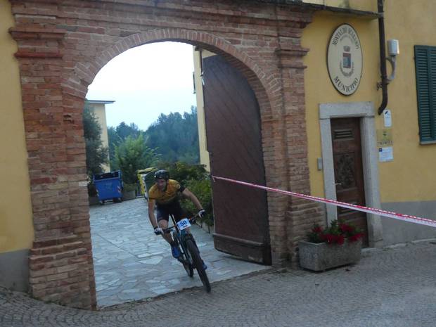 Giro del Castello Montaldo Scarampi (27)