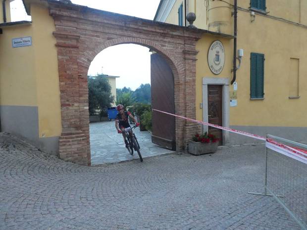 Giro del Castello Montaldo Scarampi (28)