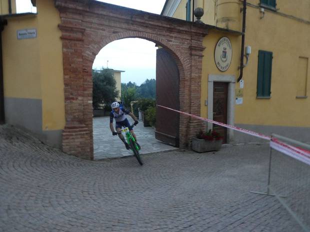 Giro del Castello Montaldo Scarampi (30)