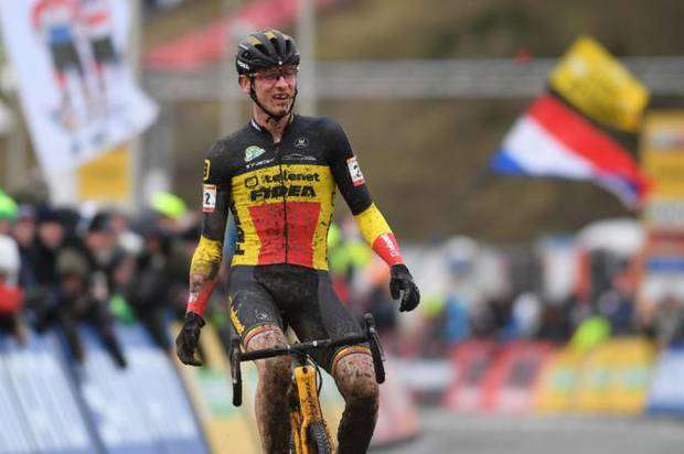 Il belga Toon Aerts vincitore della Coppa del mondo di Ciclocross (foto cyclingnews)