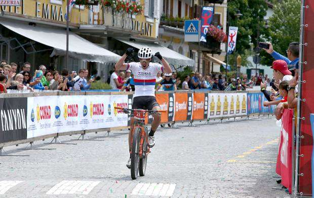 Il ceco Stosek vincitore Südtirol Dolomiti Superbike (foto newspower)