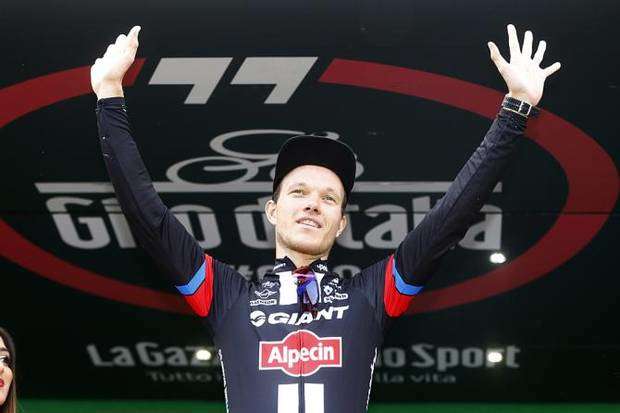 Il tedesco Nikias Arndt vincitore a Torino (foto cyclingnews)