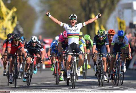 Il vincitore dell'Amstel Gold Race Michal Kwiatkowski (foto cyclingnews.com) 