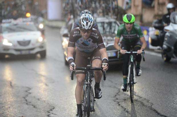Jan Bakelants su Fedi e Madrazo al Giro dell'Emilia (foto Sirotti/cyclingnews)