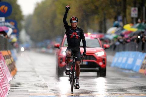 Jhonatan Narvaez vincitore tappa Cesenatico Giro d'Italia (foto cyclingnews)