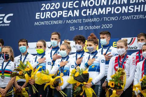 L'Italia Campione d'Europa a Staffetta (foto federciclismo)