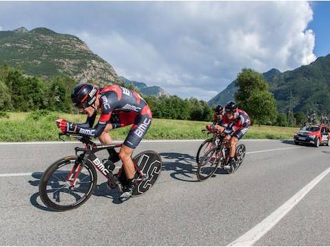 La BMC vince la cronosquadre d'apertura del Giro Valle d'Aosta (foto organizzazione)