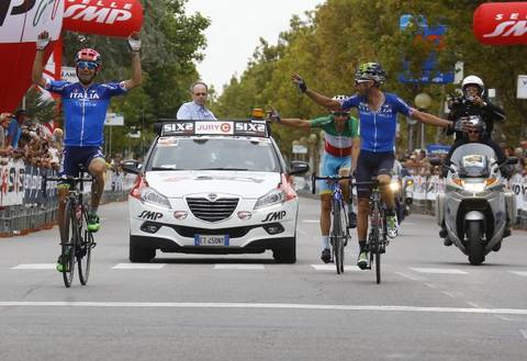 L'arrivo di Diego Ulissi con Visconti e Nibali al Memorial Pantani (foto bettini cyclingnews)