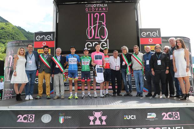 Le maglie del Giro d'Italia Under23 (foto organizzazione)