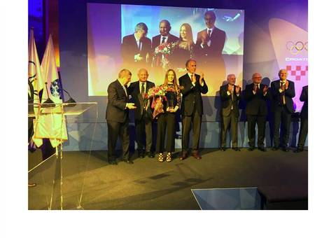 Letizia Paternoster premiata come Atleta Europea del 2017 (foto federciclismo)