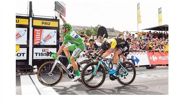 Marcel Kittel vince la tappa di Pau al Tour de France (foto federciclismo)