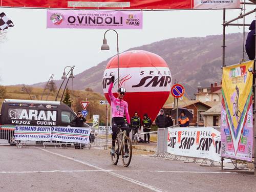 Marco Pavan e Alessia Bulleri vincono la tappa di Ovindoli del Giro d’Italia Ciclocross