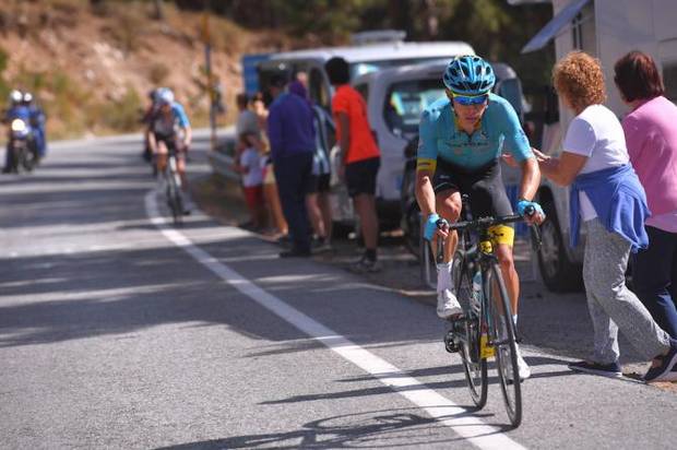Miguel Angel Lopez in fuga (foto cyclingnews)
