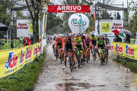 Partenza Giro d'Italia Ciclocross Osoppo (foto organizzazione)