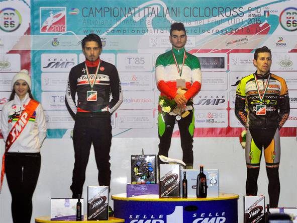 Podio maschile campionato italiano ciclocross 2016 foto federciclismo