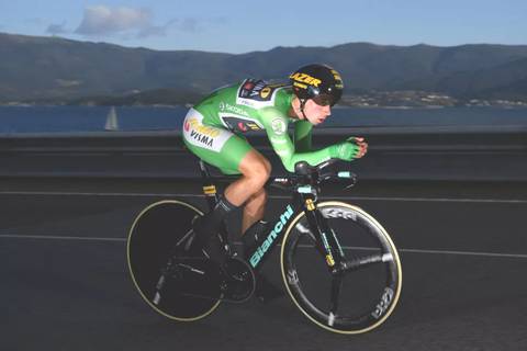 Primoz Roglic vince la tappa 13 a cronometro alla Vuelta (foto cyclingnews)