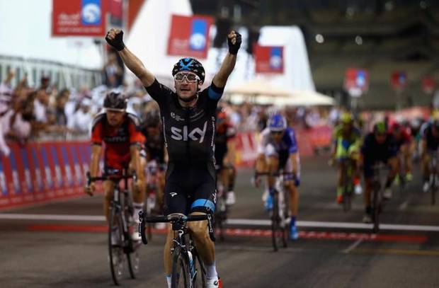 Seconda vittoria allo sprint per Elia Viviani (foto cyclingnews).jpg