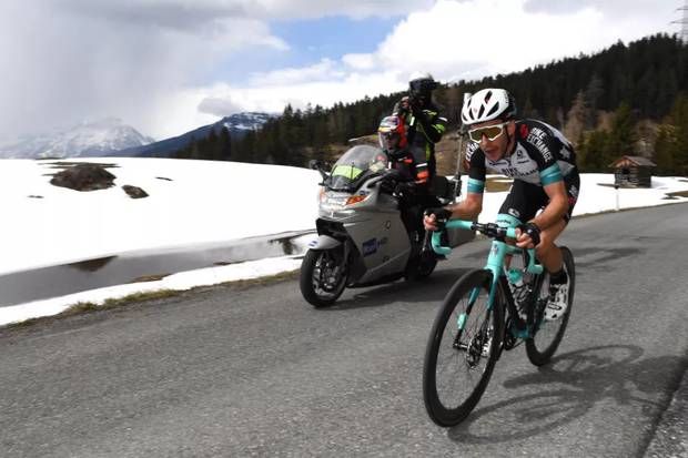 Simon Yates vincitore tappa Kaunertal al Tour of the Alps (foto cyclingnews)