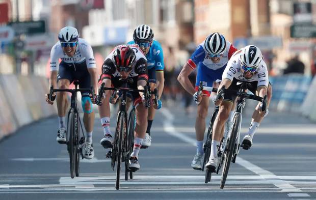 Tadej Pogacar vince allo sprint la Liegi Bastogne Liegi (foto cyclingnews)