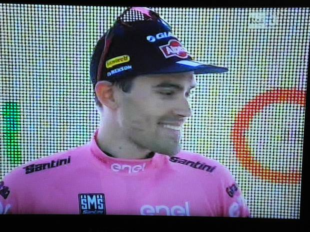 Tom Dumoulin prima maglia rosa del Giro d'Italia 2016