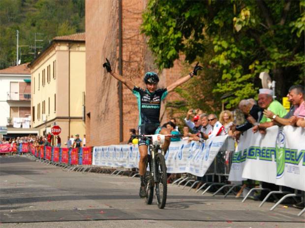 Tony Longo vince la Gf Sasso Mtb Race (foto organizzazione)