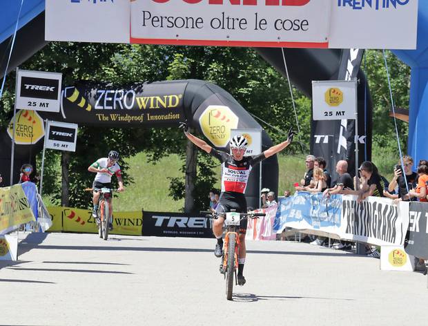 Tony Longo vincitore 100 km dei Forti (foto Newspower)