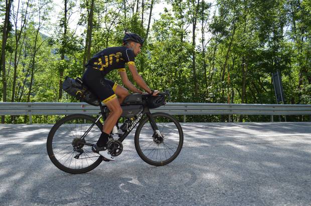 Traversata delle Alpi in bici di Mattia Barlocco (2)