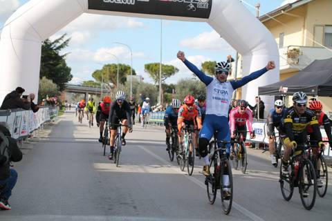 Trofeo Fuorisella Bike arrivo maschile (foto Massetti)