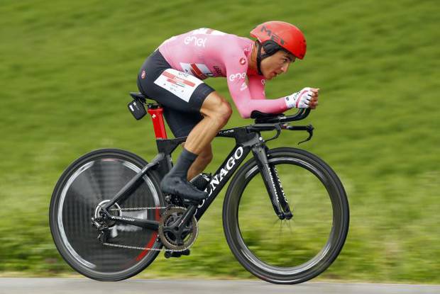 Valerio Conti in Maglia Rosa (foto bettini cyclingnews)