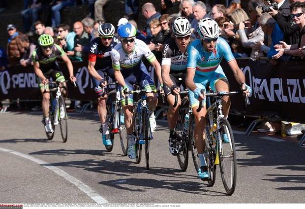 Vincenzo Nibali all'attacco (foto cyclingnews.com) 