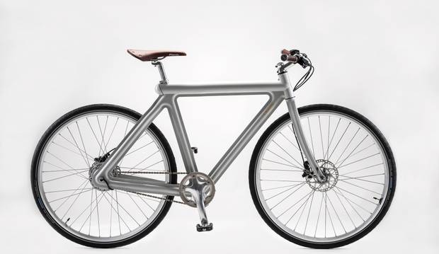 LEAOS pressed e-bike, la bicicletta elettrica ultraleggera in alluminio.