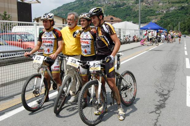 Vittorio Mevio patron della gara con i vincitori maschili